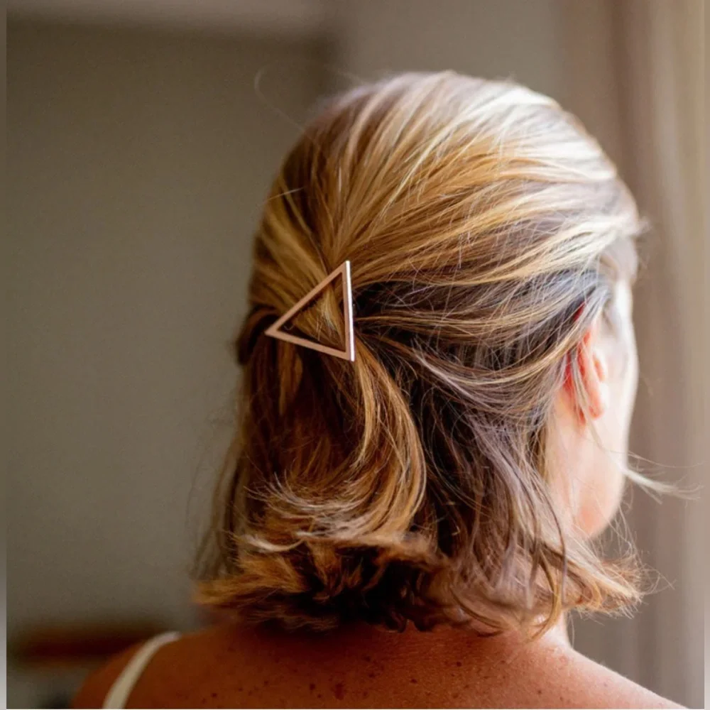 💗BACHCA💗Rose Gold Tone Triangle Barrette/NIP